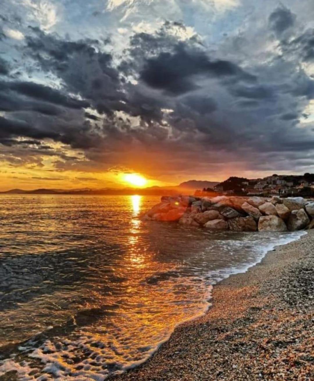 Sara Daire Podstrana Dış mekan fotoğraf